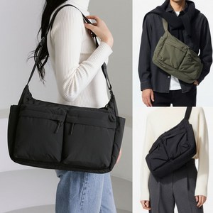 유니클로 크로스백 멀티 포켓 숄더백 손수건증정