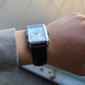 폭스바겐 클래식 스퀘어 남성 가죽 손목시계