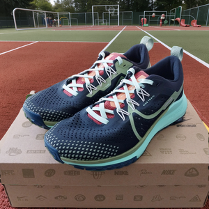 나이키 리액트 페가수스 트레일 4 블랙 엘리게이터 여성용 런닝화 운동화 조깅화 스니커즈 데일리화 신발